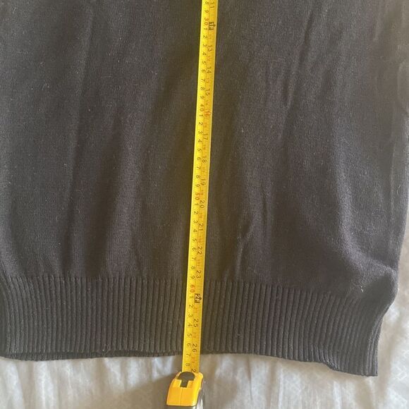 DISNEY TIM BURTON’S The Nightmare Before Christmas Women’s Sweater Size M NWT - Picture 8 of 8